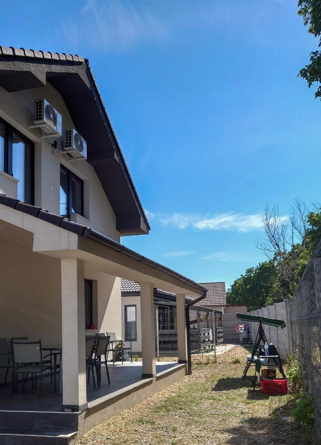 Zola Guest House Oradea Exterior photo